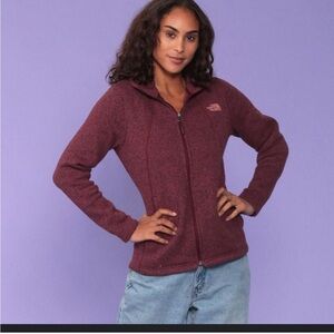 The North Face | Burgundy Fleece Full Zip Jacket